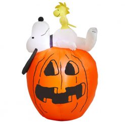 Halloween Inflatables Gemmy 4.5 Ft. Pre-Lit Snoopy And Woodstock On Pumpkin Halloween Inflatable